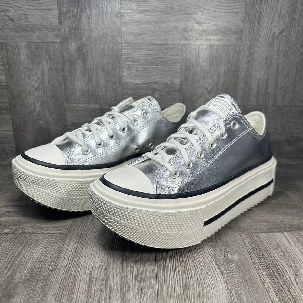 Converse Platform Sneakers Women 8.5 Silver Metallic Chunky Low Top NEW